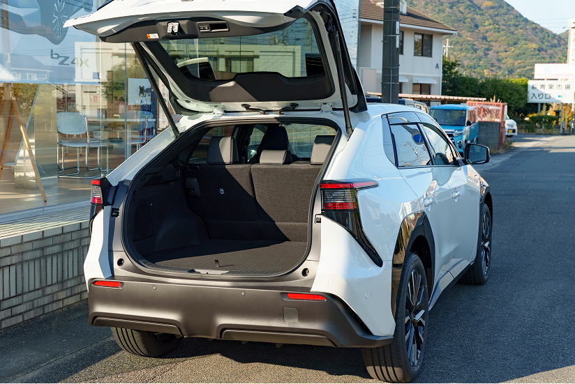 電気自動車「bZ4X」のトランク