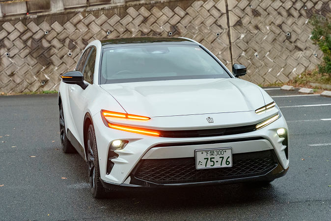 SUV「CROWN”SPORT”」